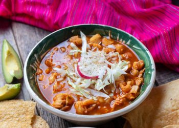 México rompe el récord Guinness del pozole más grande del mundo