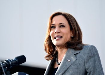 Promete Kamala Harris mantener restricciones al asilo si gana las elecciones en EE.UU.