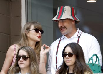 Reconoce Travis Kelce urgencia por mejorar ante su peor inicio con los Chiefs