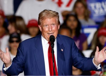 Reportan un detenido tras suceso junto al club de golf de Donald Trump