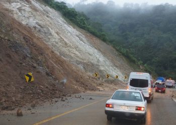 Tormenta tropical John causaría inundaciones y deslaves en Guerrero