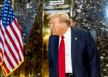 Trump sorprende: hoy se reúne con Zelenski