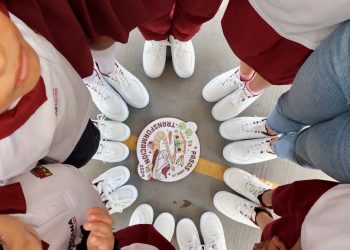 ¡Entrega masiva! Más de 122 mil niños de Cancún recibirán tenis escolares