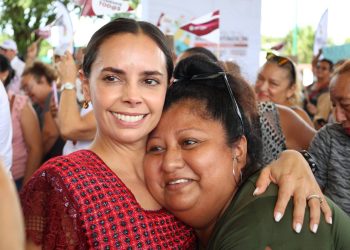 ¡Apoyo a 500 familias! Ana Paty Peralta y Mara Lezama combaten la pobreza con acciones reales en Cancún