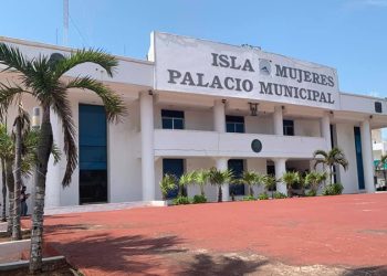 Isla Mujeres construirá nuevo Palacio Municipal en la zona continental para mejorar el acceso a servicios