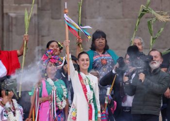 Claudia Sheinbaum anuncia reformas para eliminar los feminicidios y la brecha salarial