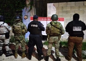 Realizan 9 cateos en Benito Juárez, asegurando drogas, armas de fuego, cartuchos útiles y chaleco balístico; hay 4 personas detenidas