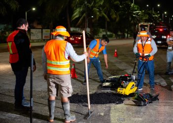 Mega operativo de bacheo para atender tres años de rezago en Playa del Carmen