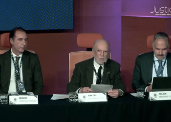 Alcántara Carrancá en la UNAM: una sola persona no puede ser la voz del pueblo