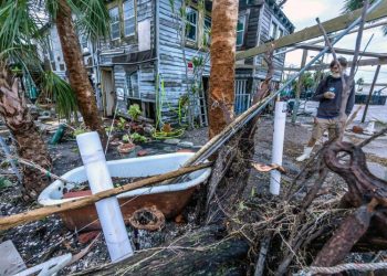 Aumentan a cuatro los muertos por “Milton”, que sale ya de la península de Florida