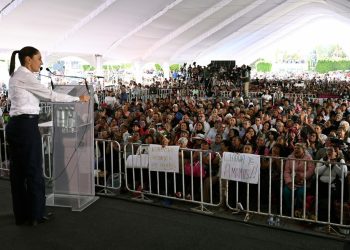 Claudia insiste en exigir una disculpa a España