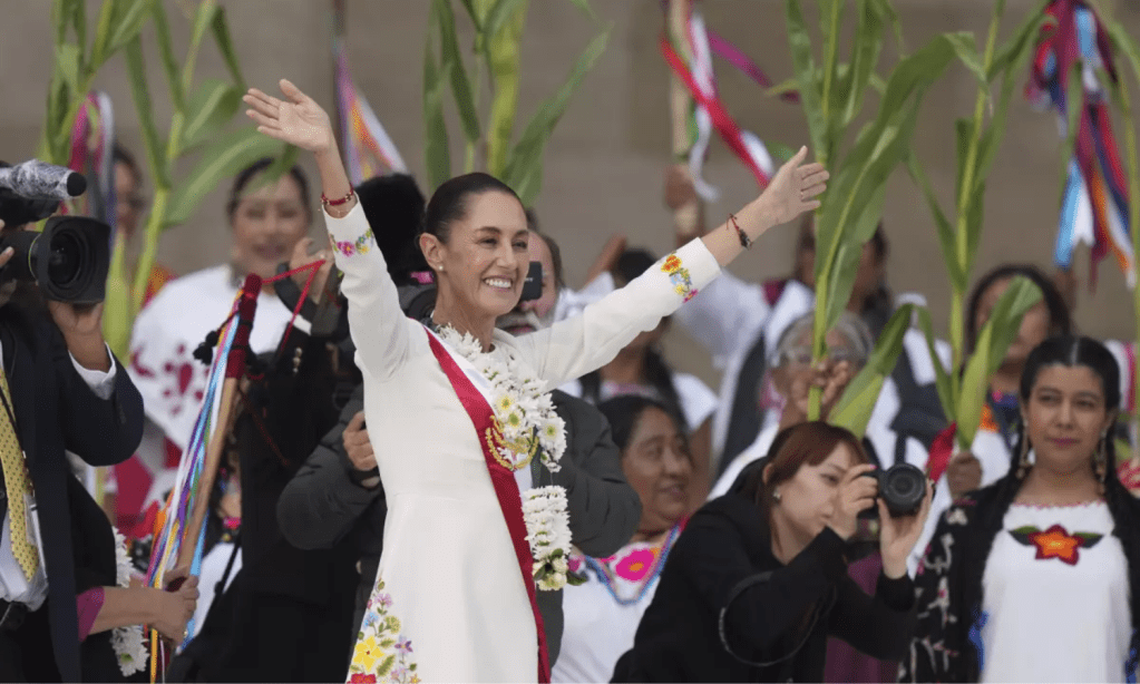 Claudia Sheinbaum difiere de AMLO sobre energías renovables en México, entre ellas limitar producción de petroleo, esto dijo