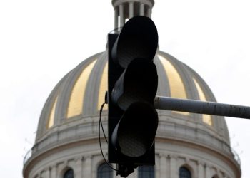 Cuba mantiene los intentos por restaurar su red eléctrica en medio del apagón masivo