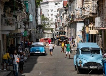 Cuba trabaja para reactivar el servicio de energía eléctrica en la isla