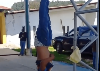 Cuelgan de cabeza a “un ladrón”, como escarmiento, en Chiapas (VÍDEO)