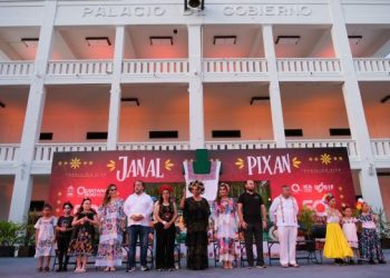 Da inicio Mara Lezama a “Janal Pixan 2024” con familias en Chetumal