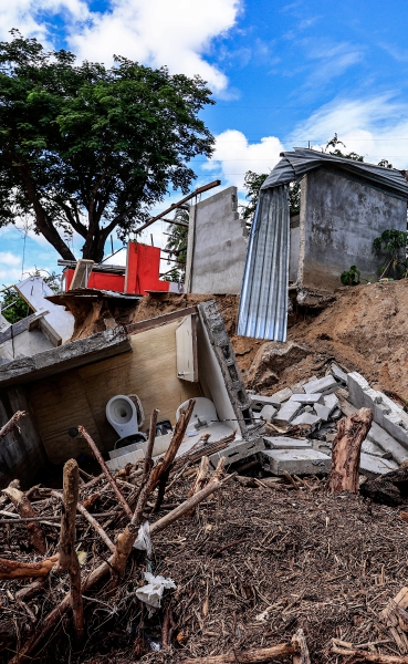 Otra casa destruida por la creciente del río San Agustín