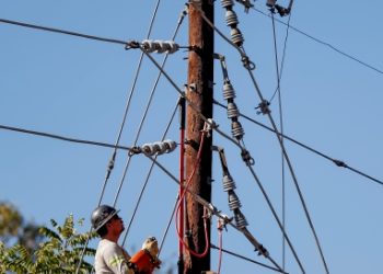 DeSantis desaira a Biden