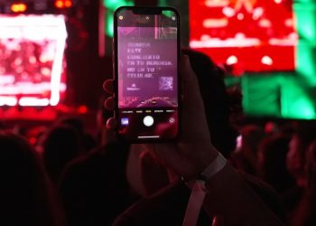 Desconéctate y disfruta: Heineken lanza el teléfono que todos necesitamos