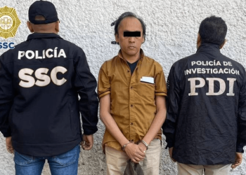 Detienen a hombre por difundir material ilegal sobre niños