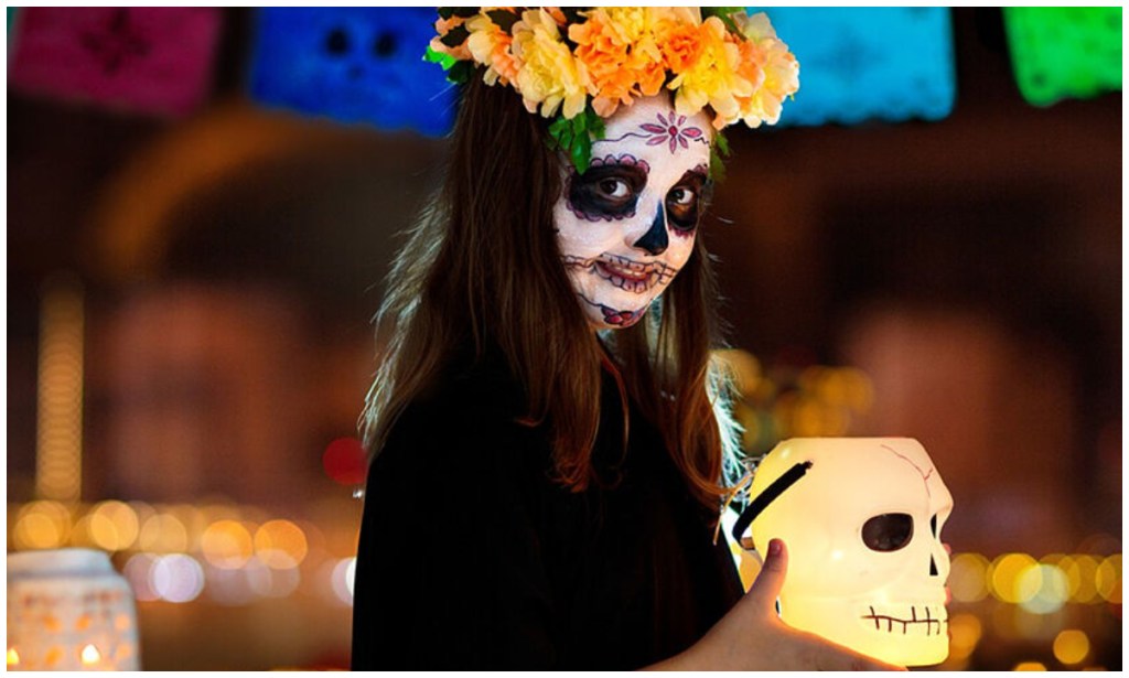 ¿Se puede pedir "calaverita" durante el Día de Muertos en México? Aquí te decimos los días para salir a pedir dulces