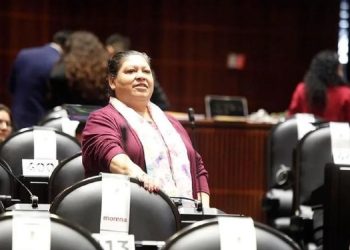 Diputada morenista propone que las pensiones del Bienestar se otorguen a los mexicanos en el extranjero