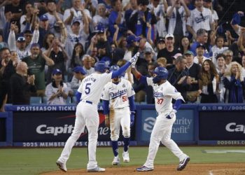 Dodgers toman ventaja de 2-0 sobre Yankees en la Serie Mundial 2024