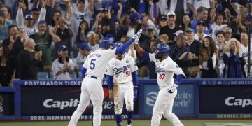 Dodgers toman ventaja de 2-0 sobre Yankees en la Serie Mundial 2024