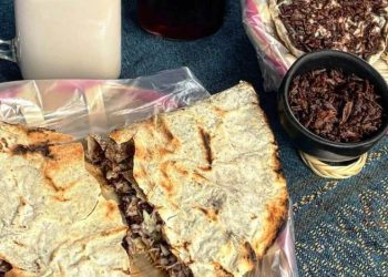 ¿Dónde comer tlayudas con mezcal artesanal en la CDMX?