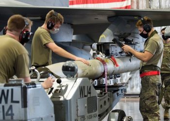 EE.UU. anuncia un nuevo paquete militar de ayuda a Ucrania por 425 mdd