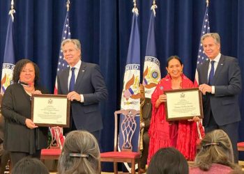 EE.UU. premia a una activista mexicana por su lucha antirracista