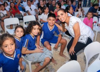 Entrega Mara Lezama vehículos, equipo y uniformes para la protección y conservación de las tortugas marinas