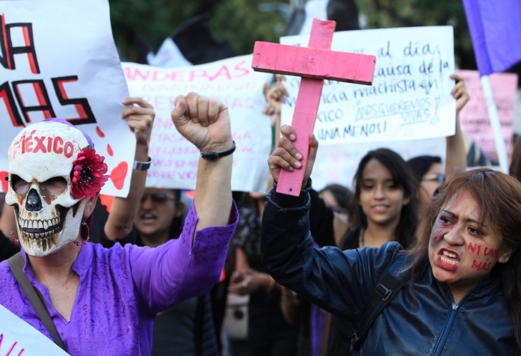 Marcha de protesta contra la inseguridad y la corrupción, en CDMX