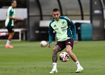 FMF descarta sancionar al Piojo’ Alvarado por lanzar petardo a periodistas