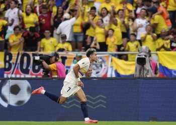 “¡Fuera Petro!”, el grito que marcó el Colombia Vs. Chile