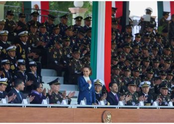 Fuerzas Armadas y Guardia Nacional realizan primera Salutación a Claudia Sheinbaum