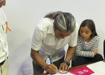 Gobierno de Quintana Roo fortalece la seguridad jurídica de las familias con la entrega de títulos de propiedad