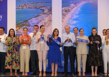 Inauguran Mara Lezama y Josefina Rodríguez Zamora, secretaria de Turismo, el Cancún Travel Mart 2024: Impulsando el Turismo y la Sostenibilidad en el Caribe Mexicano
