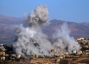 Israel bombardea el centro de Beirut mientras continúa la campaña en el sur del Líbano