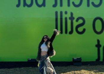 Las distintas versiones de ‘brat’ de Charli XCX, explicadas