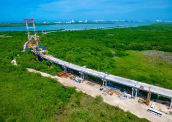 Mara Lezama impulsa movilidad sustentable con proyectos clave en Cancún, como el puente Nichupté y la avenida Huayacán