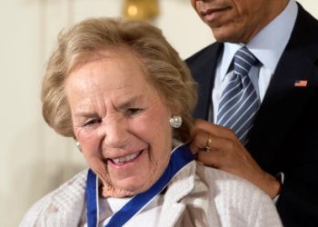 Muere la matriarca Kennedy