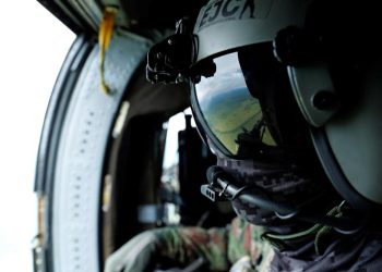 Mueren ocho militares en accidente aéreo en Colombia; Gustavo Petro aplaza viaje a México