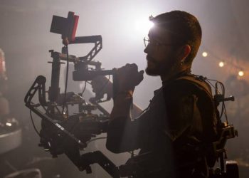 Netflix y la AMACC lanzan programa de producción audiovisual y así pueden postular