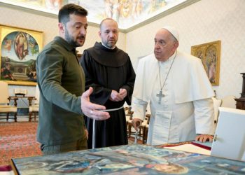 Papa Francisco pide a la comunidad internacional que “no se deje a los ucranianos morir de frío”