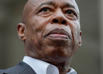 Renuncias en cascada: Dimite la mano derecha del alcalde de Nueva York