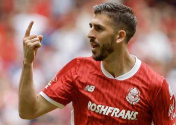 Toluca vence a Gallos Blancos de Querétaro con gol de Paulinho