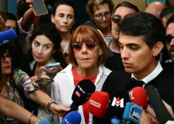 “Totalmente destruida”: víctima de abusos masivos enfrentó a su exmarido en juicio