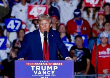 Trump insulta a Michelle Obama tras críticas a su estado mental