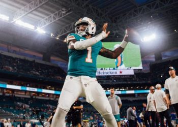 Tua Tagovailoa supera el protocolo de conmoción y puede jugar con los Dolphins